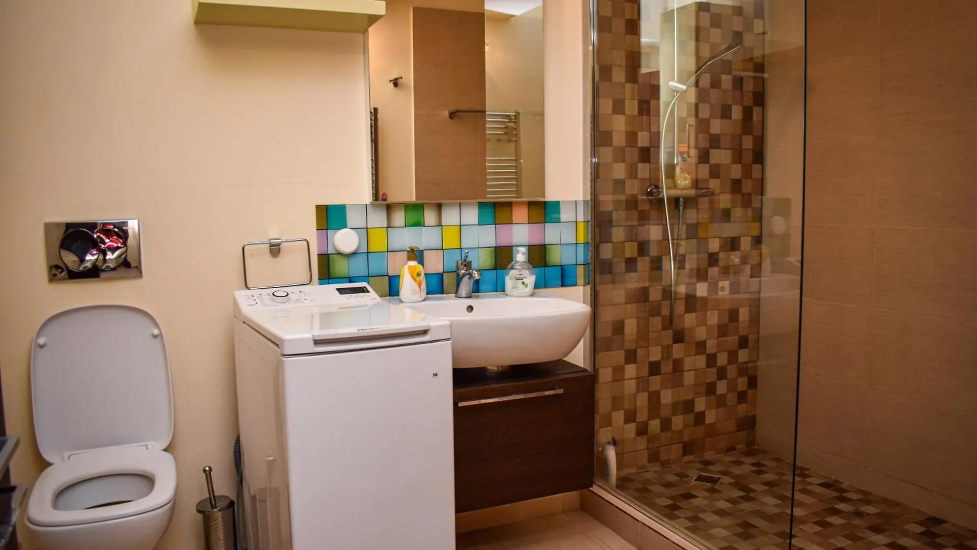 Executive Flat Two Rooms By Chr Luxury Property Bucarest Appartement
